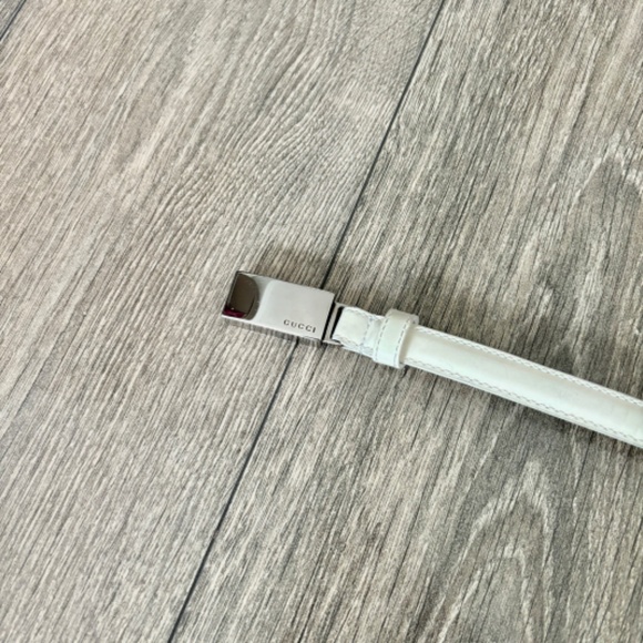Gucci Vintage White Thin Leather Metal Belt main image 4